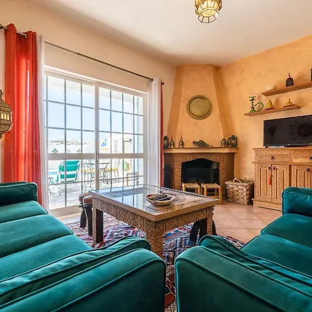 Gale Sun - Luxury, 5bed With Free Wifi, Ac, Private Pool, 5 Min From The