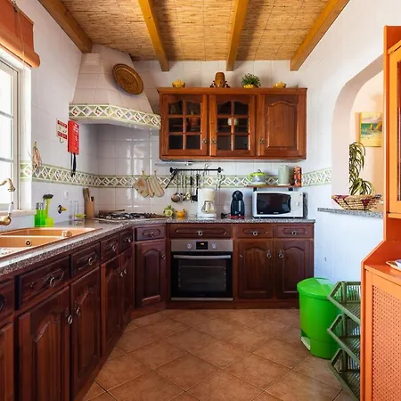 Gale Sun - Luxury, 5bed With Free Wifi, Ac, Private Pool, 5 Min From The * Guia (Faro)