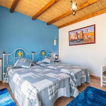 Villa Gale Sun - Luxury, 5bed With Free Wifi, Ac, Private Pool, 5 Min From The *