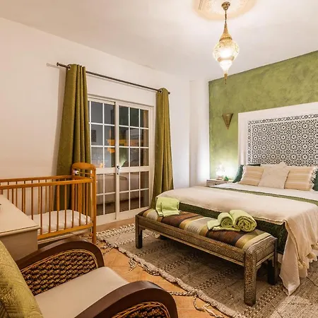 Gale Sun - Luxury, 5bed With Free Wifi, Ac, Private Pool, 5 Min From The Guia (Faro)