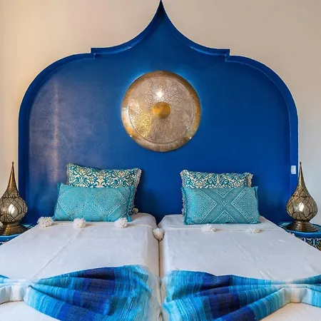 Gale Sun - Luxury, 5bed With Free Wifi, Ac, Private Pool, 5 Min From The *