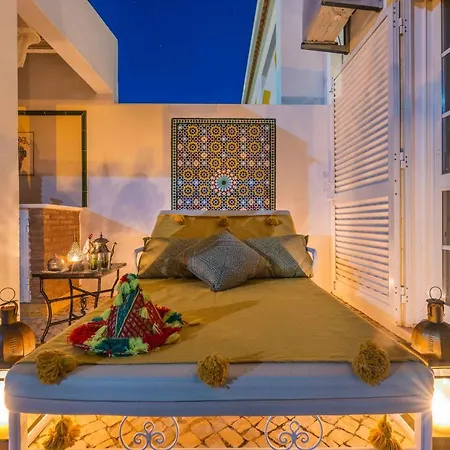 Gale Sun - Luxury, 5bed With Free Wifi, Ac, Private Pool, 5 Min From The Guia (Faro)