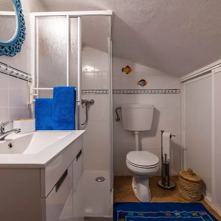 Gale Sun - Luxury, 5bed With Free Wifi, Ac, Private Pool, 5 Min From The