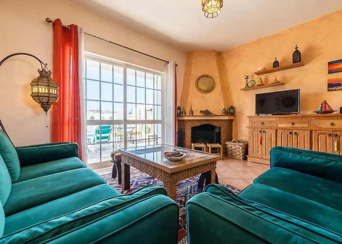 Gale Sun - Luxury, 5bed With Free Wifi, Ac, Private Pool, 5 Min From The