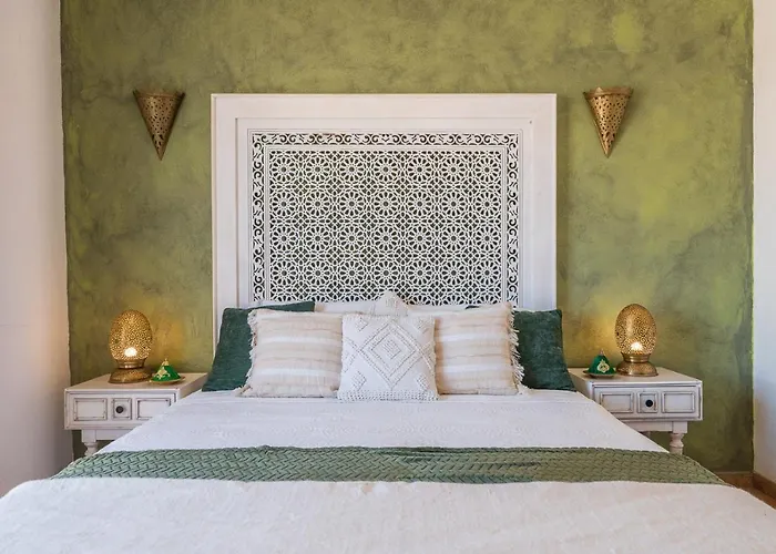 Gale Sun - Luxury, 5bed With Free Wifi, Ac, Private Pool, 5 Min From The Villa Guia (Faro)