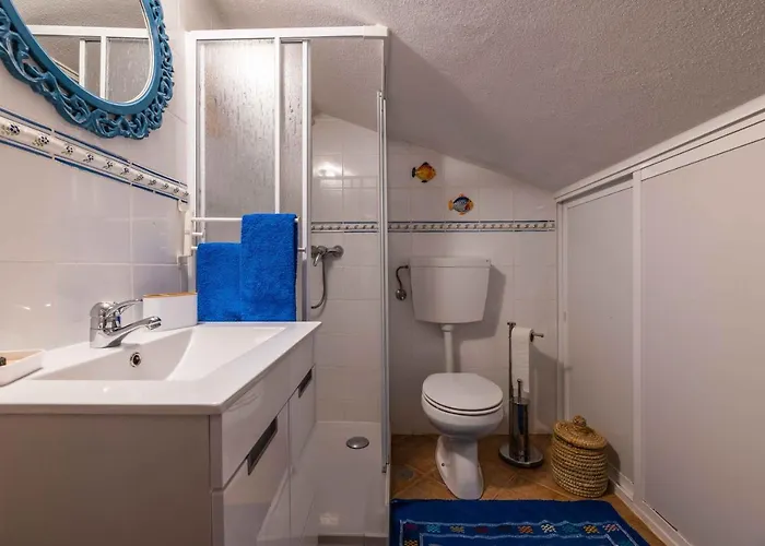 Gale Sun - Luxury, 5bed With Free Wifi, Ac, Private Pool, 5 Min From The