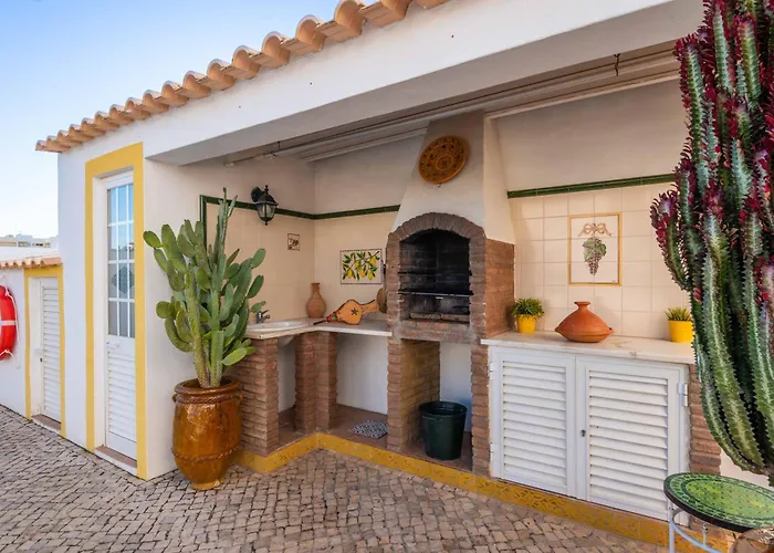 Gale Sun - Luxury, 5bed With Free Wifi, Ac, Private Pool, 5 Min From The