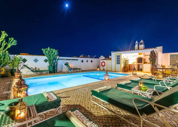 Gale Sun - Luxury, 5bed With Free Wifi, Ac, Private Pool, 5 Min From The 别墅