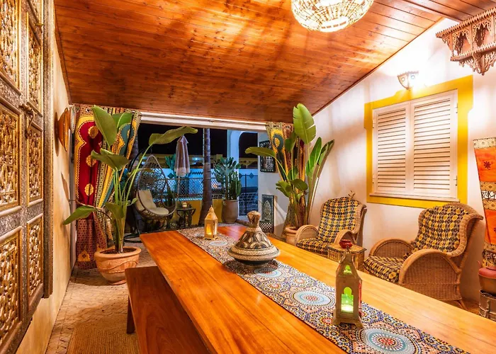 Gale Sun - Luxury, 5bed With Free Wifi, Ac, Private Pool, 5 Min From The *