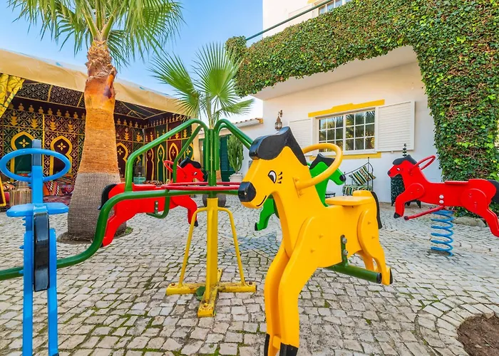 Gale Sun - Luxury, 5bed With Free Wifi, Ac, Private Pool, 5 Min From The Villa Guia (Faro)